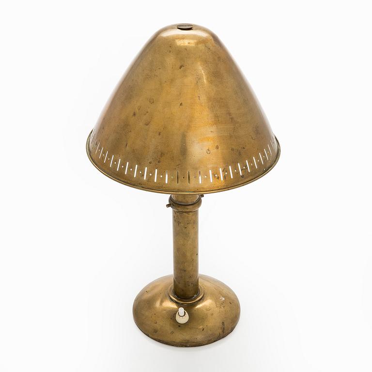 Pöytävalaisin/laivalamppu, ASEA, 1900-luvun puoliväli.
