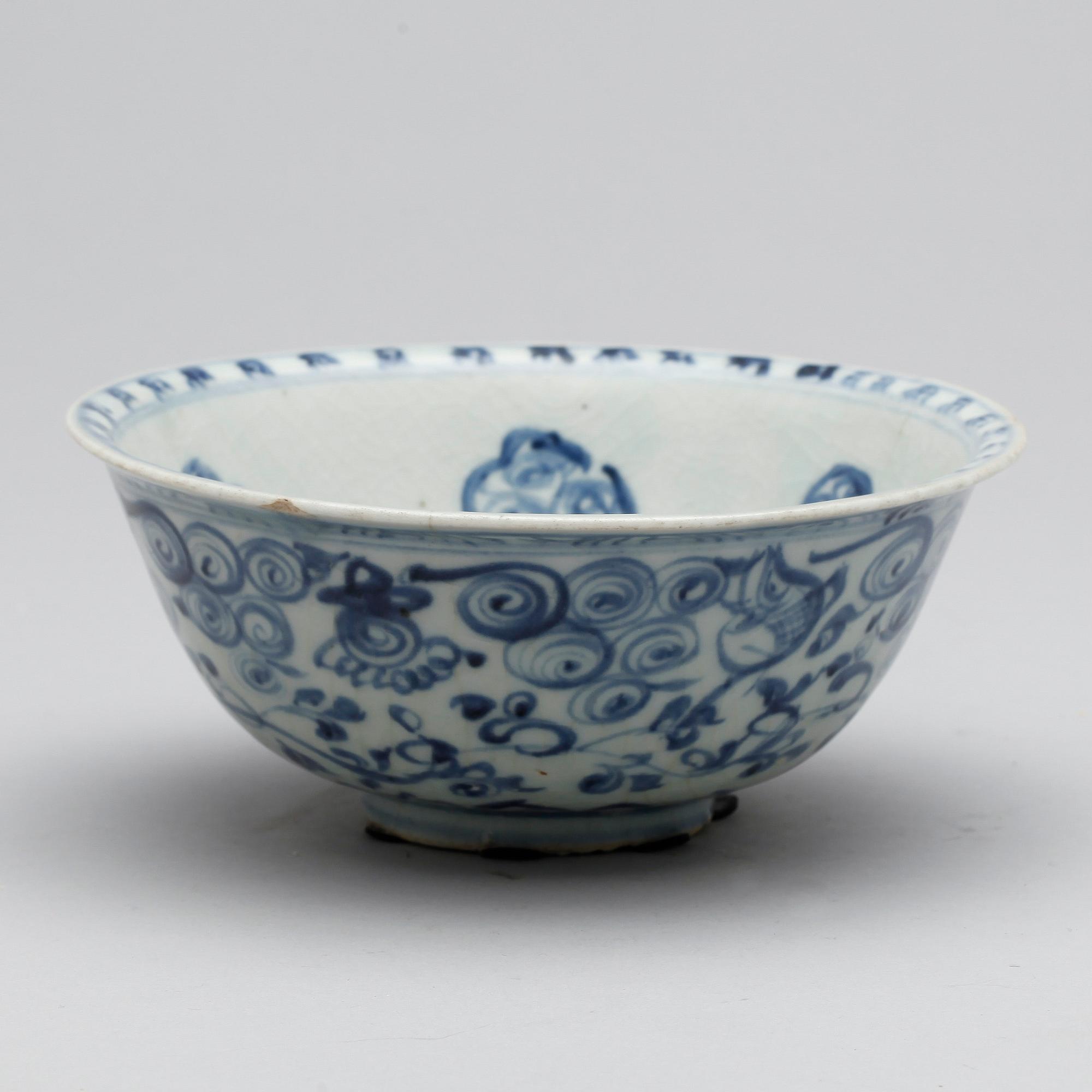 SKÅL, porslin, Ming dynastin (1368-1644).