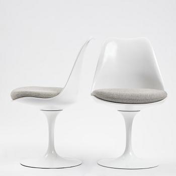 Eero Saarinen, a set of six "Tulip" chairs, Knoll Studio, 2010.
