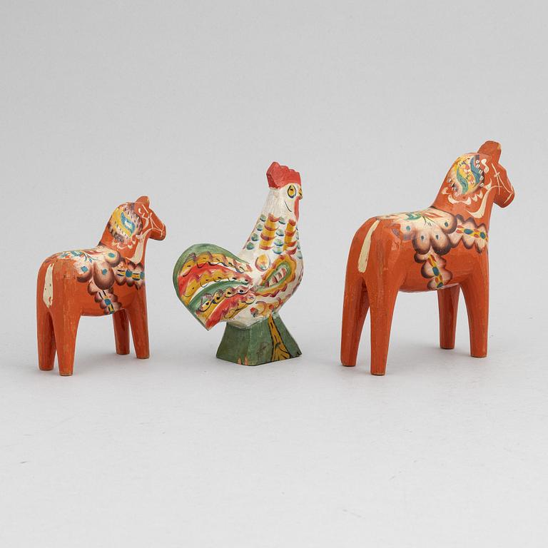 A set of painted wooden horses and roosters from Dalarna, Sweden, mid 20th century and late 20th century.