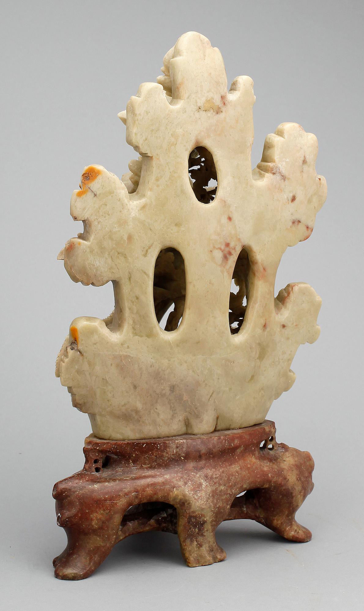 FIGURIN, soapstone, Kina, 1900-tal.