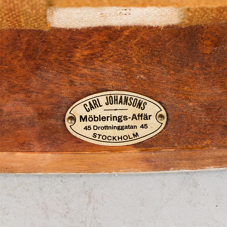 A pair of earlt 20 th century stools.