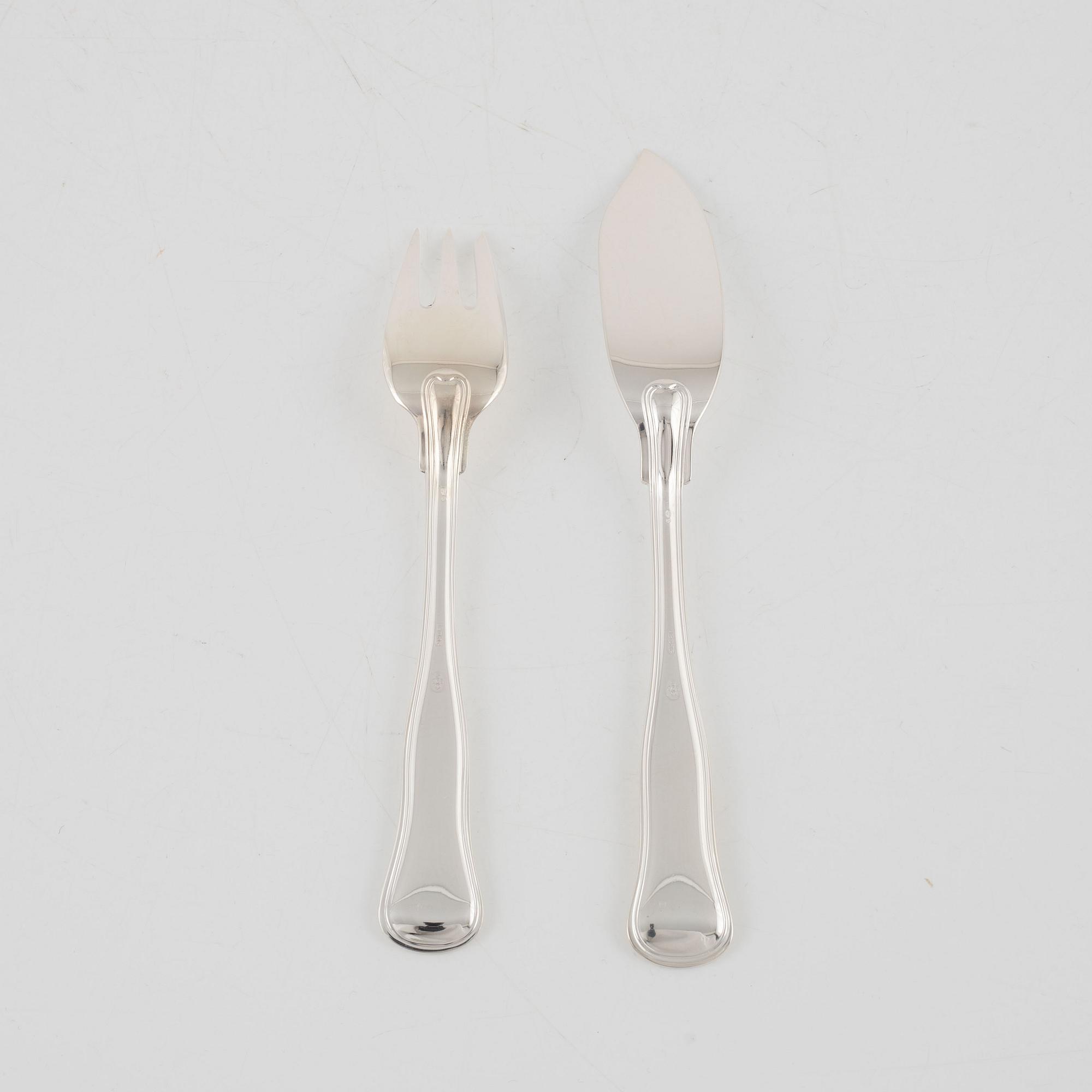 Fiskbestick, 24 delar, silver, modell Gammal Dansk, Cohr, Danmark samt med svensk importstämpel.