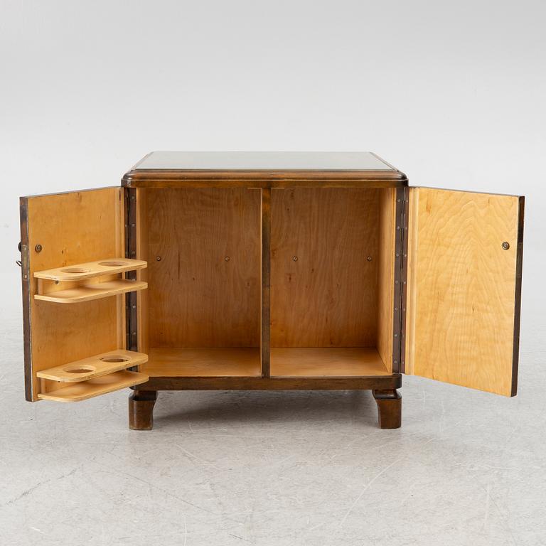 Rökbord, 1900-talets första hälft.