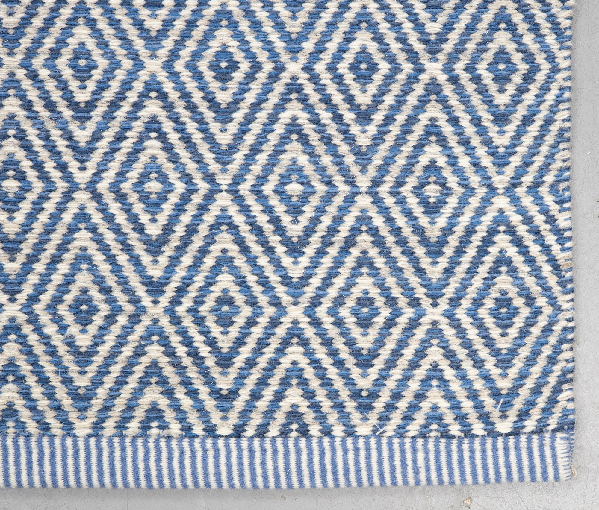 Carpet, flat weave, 'Goose eye XL", Kasthall, ca 223 x 165 cm.