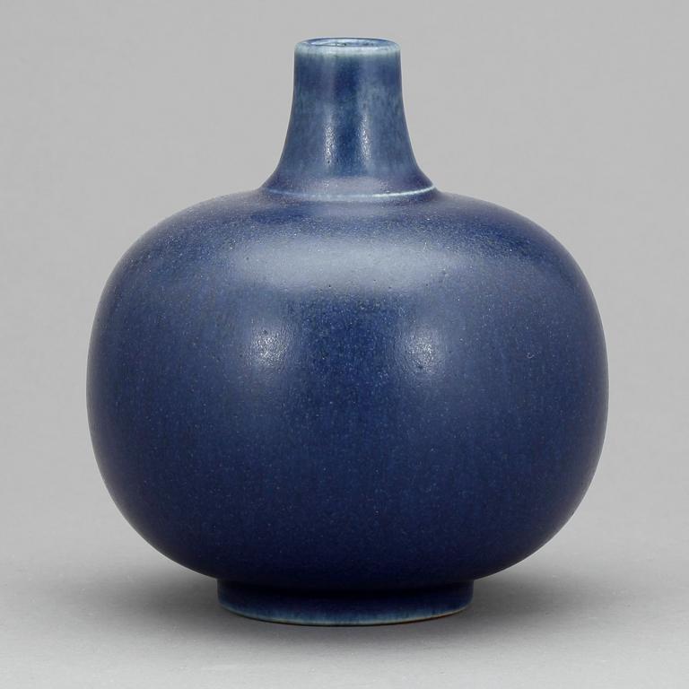 VAS, stengods, Erich & Ingrid Triller, Tobo.