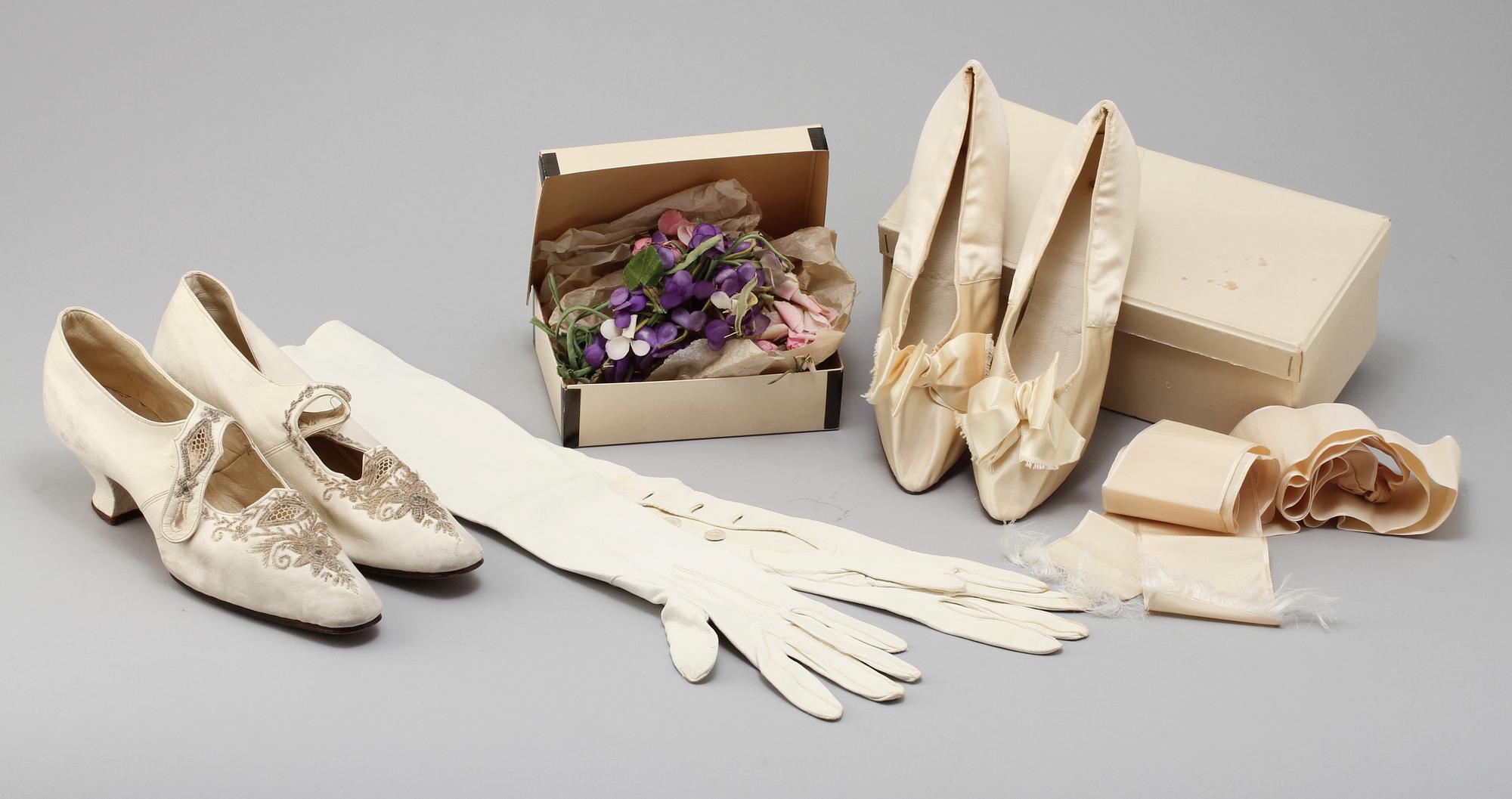 PARTI ACCESSOARER, 5 delar, från Linnéjubileet 1907.