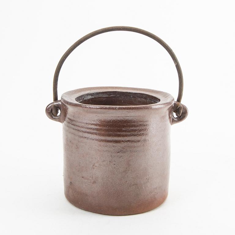 A Signe Persson-Melin stoneware ice bucket from Diverse Ting, Campos Fihlos Portugal.