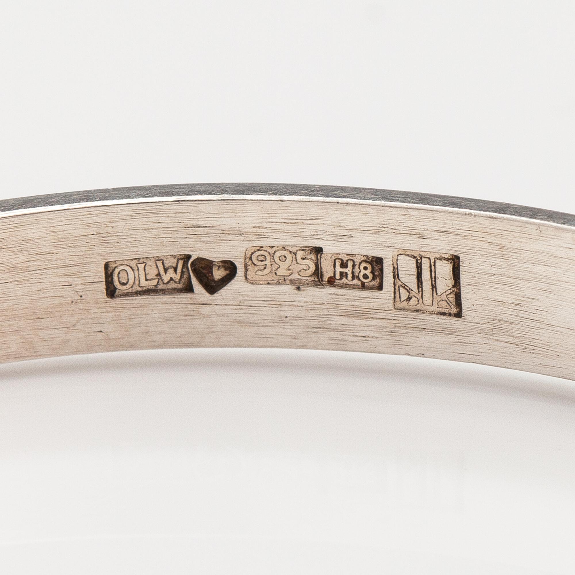 A sterling silver necklace and bracelet with spectrolites. Kaunis Koru, Helsinki 1985.