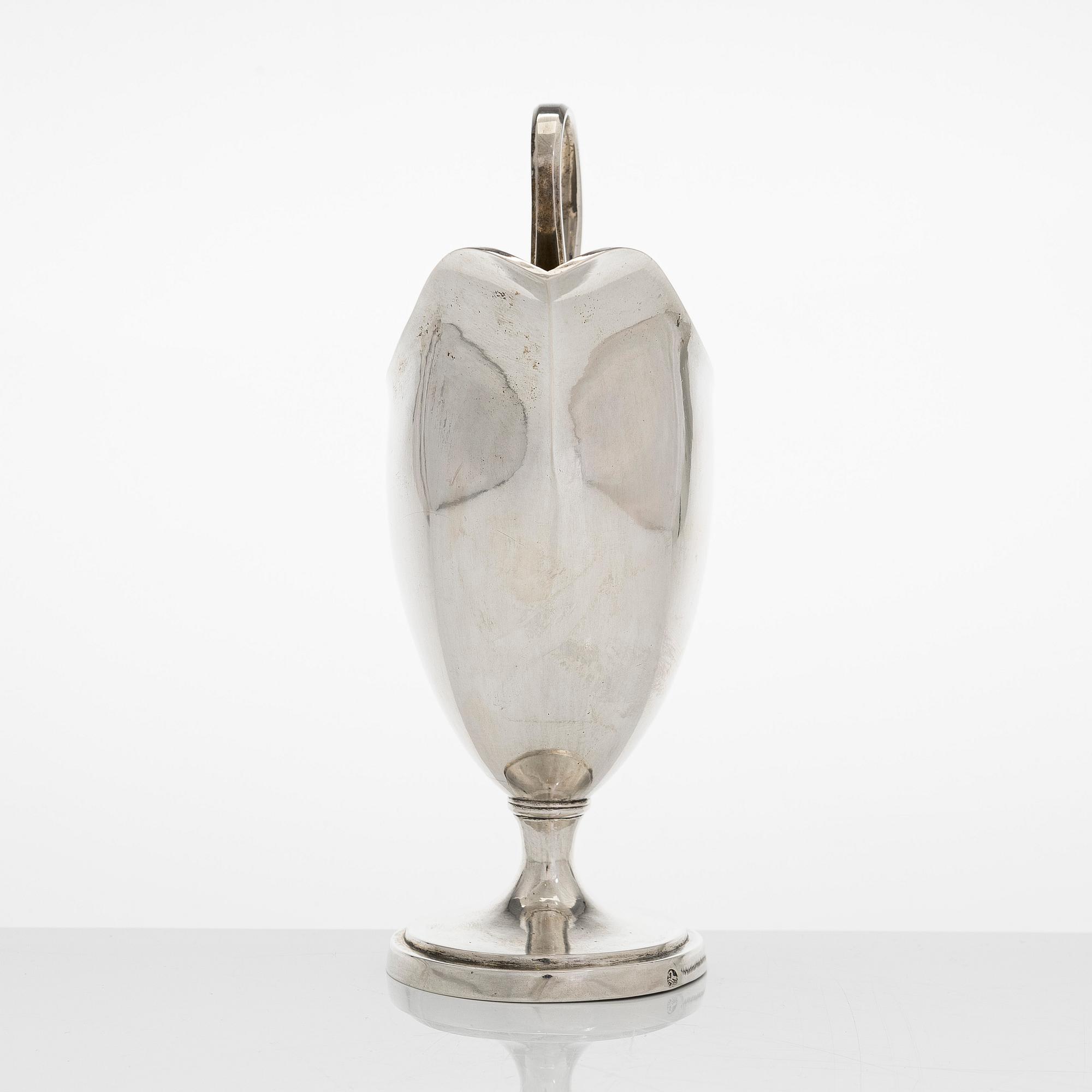 Joseph Hirschvogel, A silver cream jug, silver, Stuttgart around 1800.