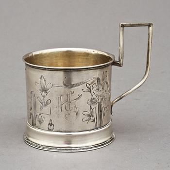 TEGLASHÅLLARE, silver, Ryssland, före 1908. Vikt 80 g.