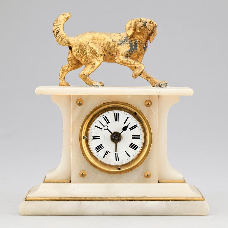 BORDSUR, alabaster, Frankrike 1800-talets andra hälft.