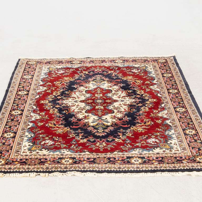 Oriental rug, approximately 190x125 cm.