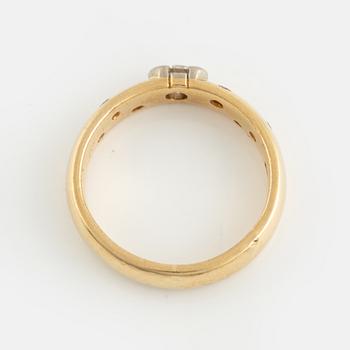 Ring, Engelbert, guld med briljantslipade diamanter.