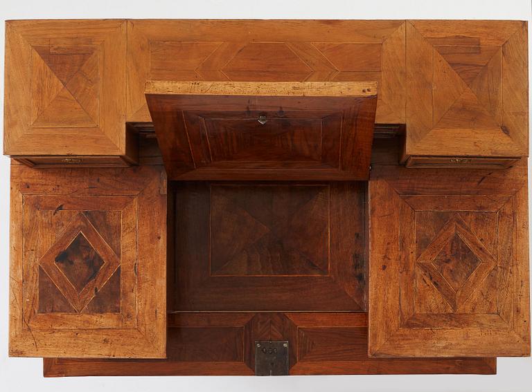 A Swedish Baroque 'knee-hole' writing desk, first part of the 18th century.