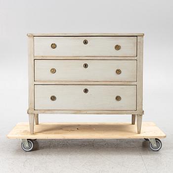 Chest of drawers, 19th century.