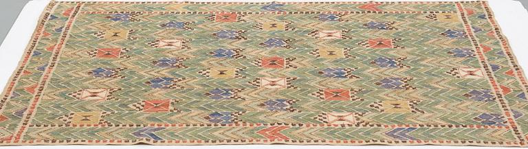 Märta Måås-Fjetterström, Draperi, "Rågen", inplock på linnebotten, 
ca 198 x 135,5 cm, signerat AB MMF.