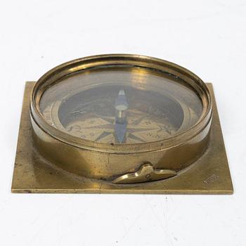 Compass, by Johan Gusaf Hasselström, (active in Stockholm 1775-1812).