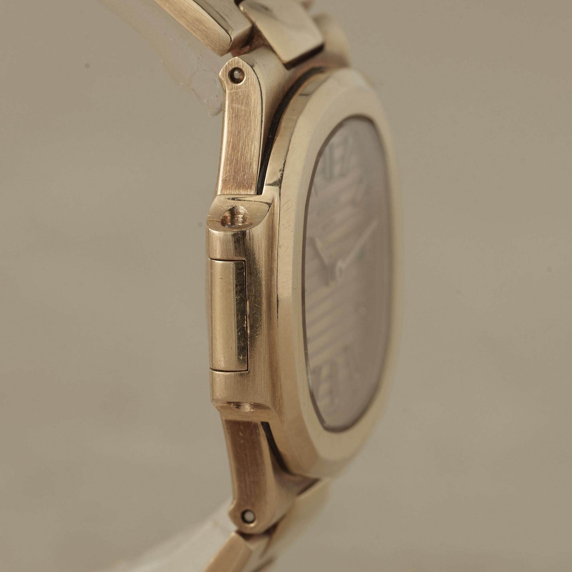 PATEK PHILIPPE, Genève, Nautilus, wristwatch, 27 mm,
