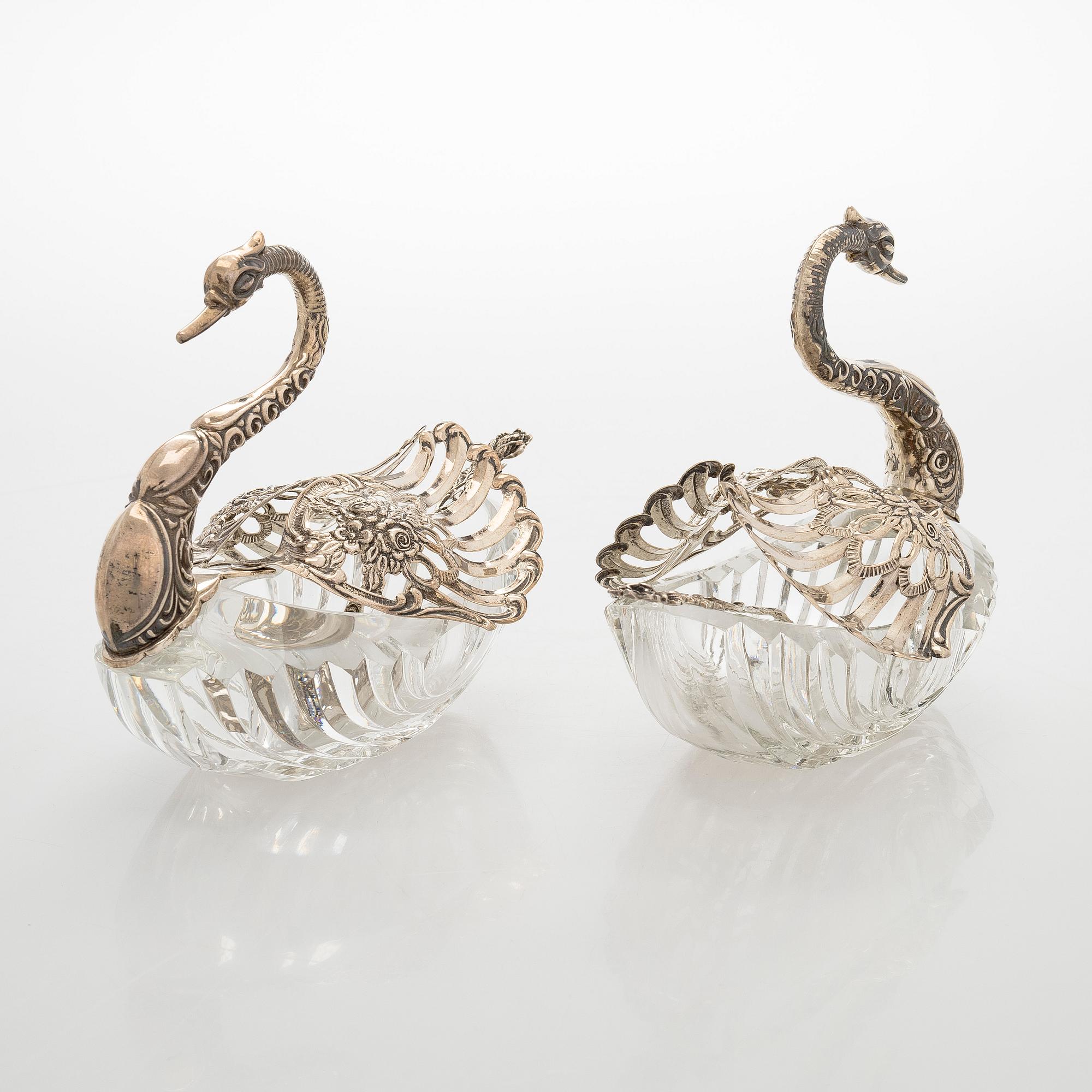 Serveringskålar, ett par, sterling silver och glas, 1900-talets mitt.