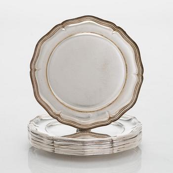 Lasinalusia, 18 kpl, cocktaillusikoita, 7 kpl, hopea, ja pullonalusia 3 kpl, alpakka, suomalaiset valmistajat, 1930-luku.