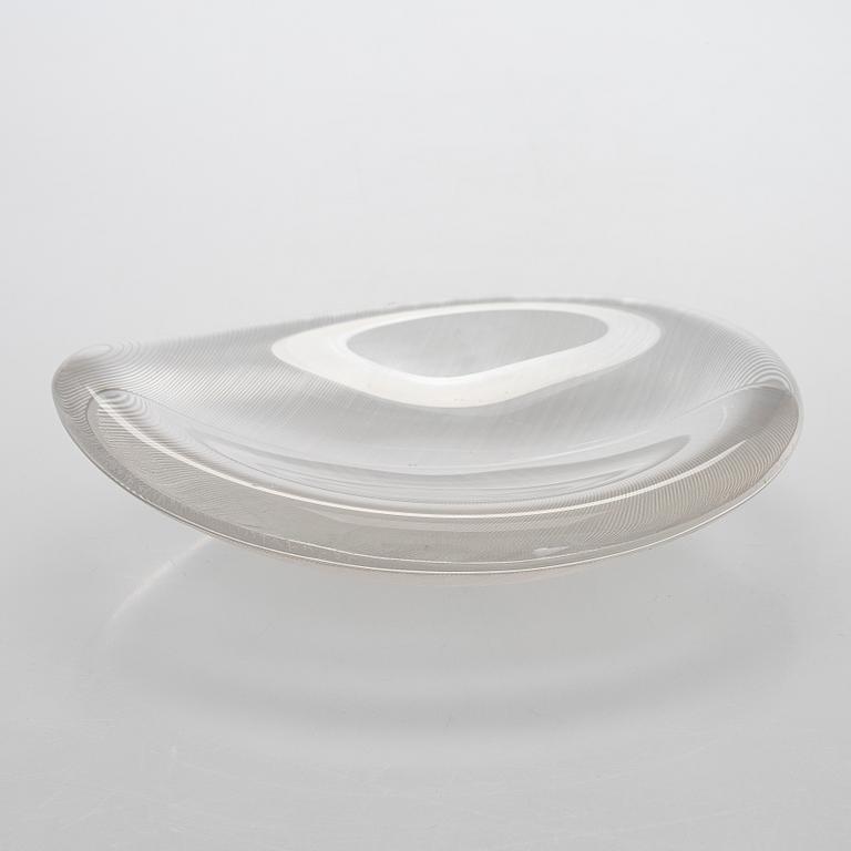 Tapio Wirkkala, malja, "Lehti", signeerattu Tapio Wirkkala Iittala -57.