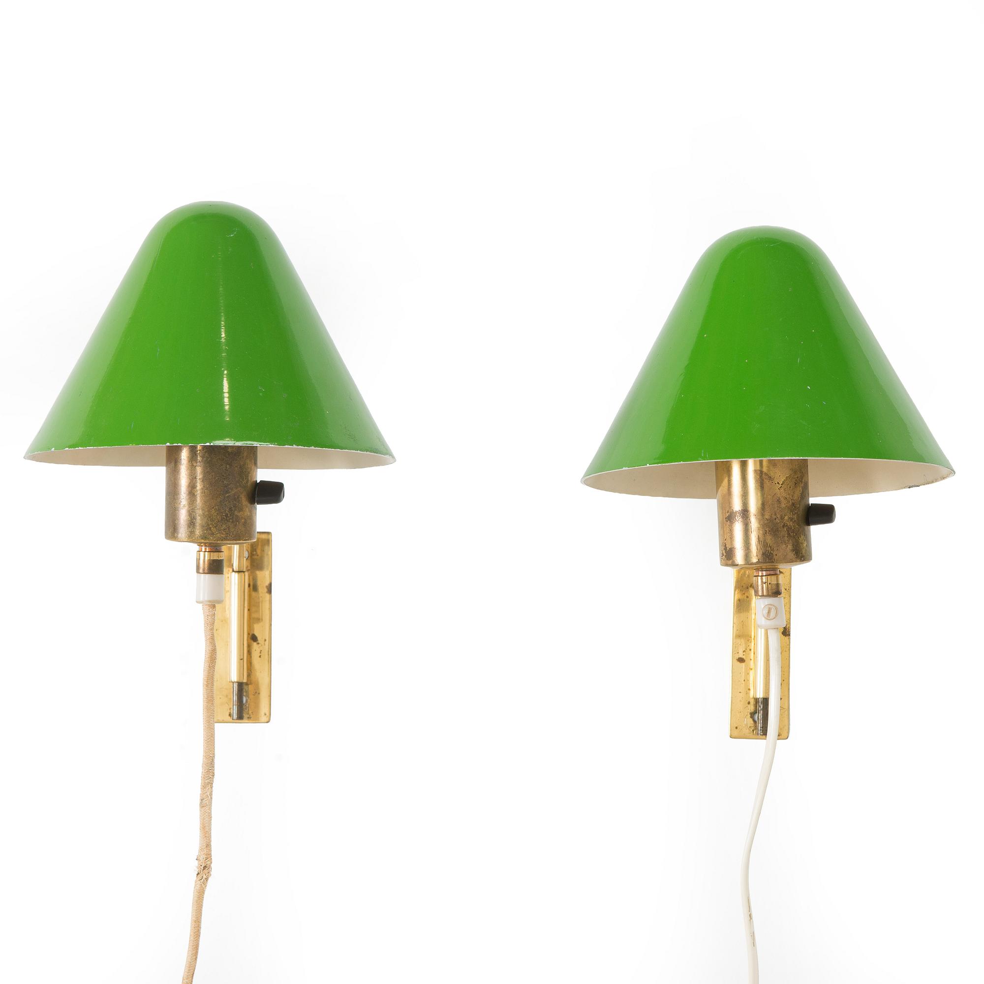 Paavo Tynell, a pair of '7284' wall lights for Taito, 1930s/1940s.