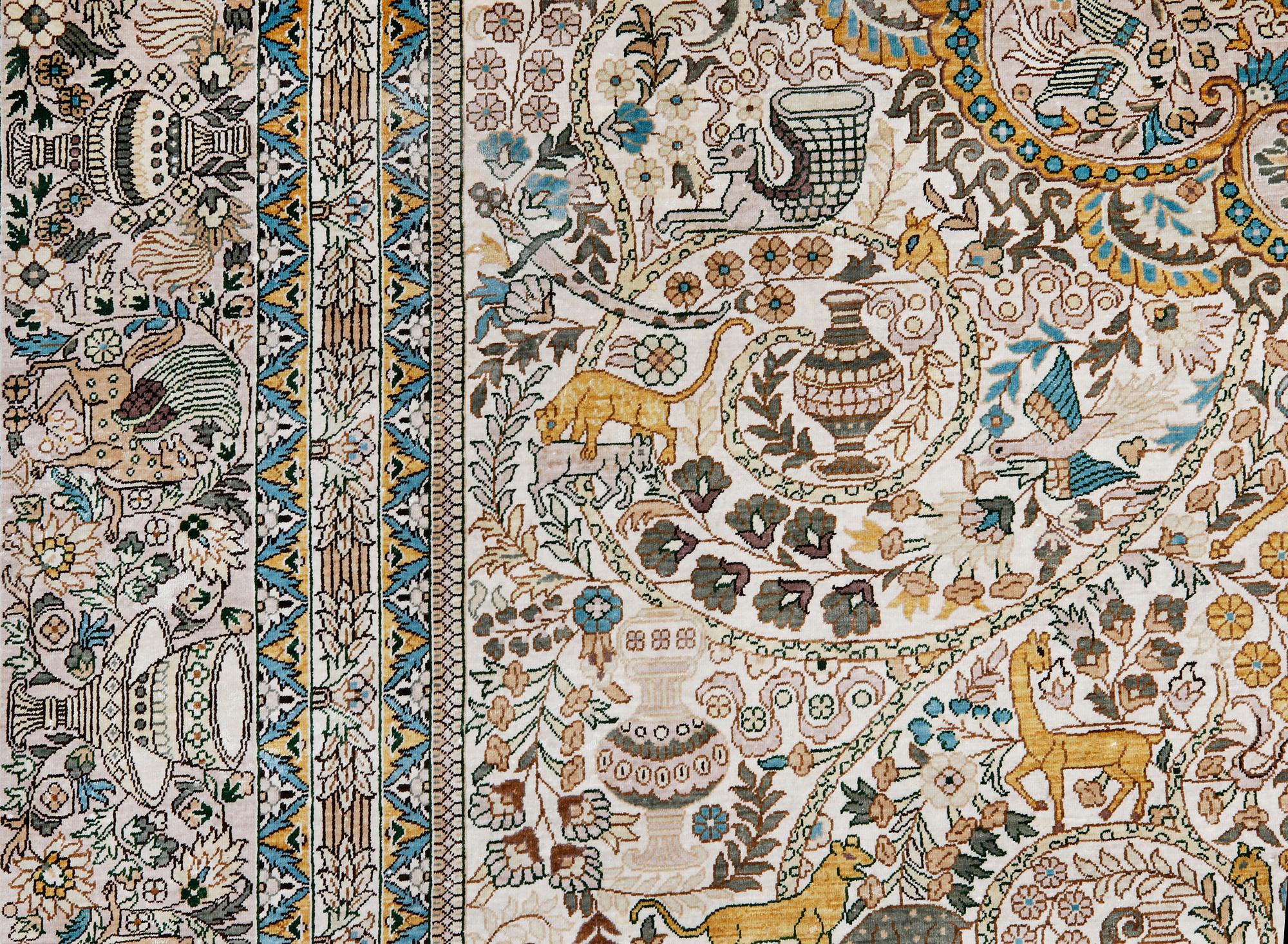A pictoral orientalisk rug, ca 246 x 156 cm.