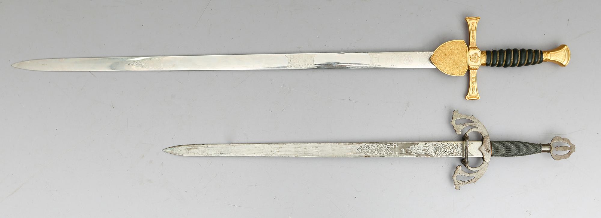 SVÄRD, 2 st, 1900-tal.