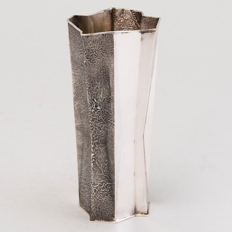 TAPIO WIRKKALA, MALJAKKO, hopeaa, signeerattu TW, Kultakeskus, Hämeenlinna 1963.