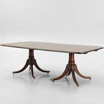 Matbord, George III-stil, 1900-talets andra hälft.