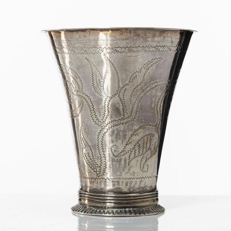 Bägare, silver, troligen Petter Åkerman, Stockholm 1756.