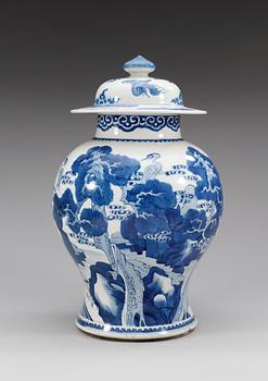 URNA med LOCK, porslin. Qing dynastin, Kangxi (1662-1722).