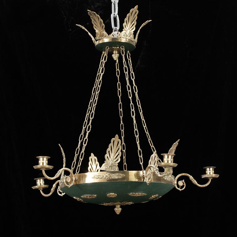 TAKAMPEL, Karl Johan stil, 1900-tal. Höjd: 68 cm.