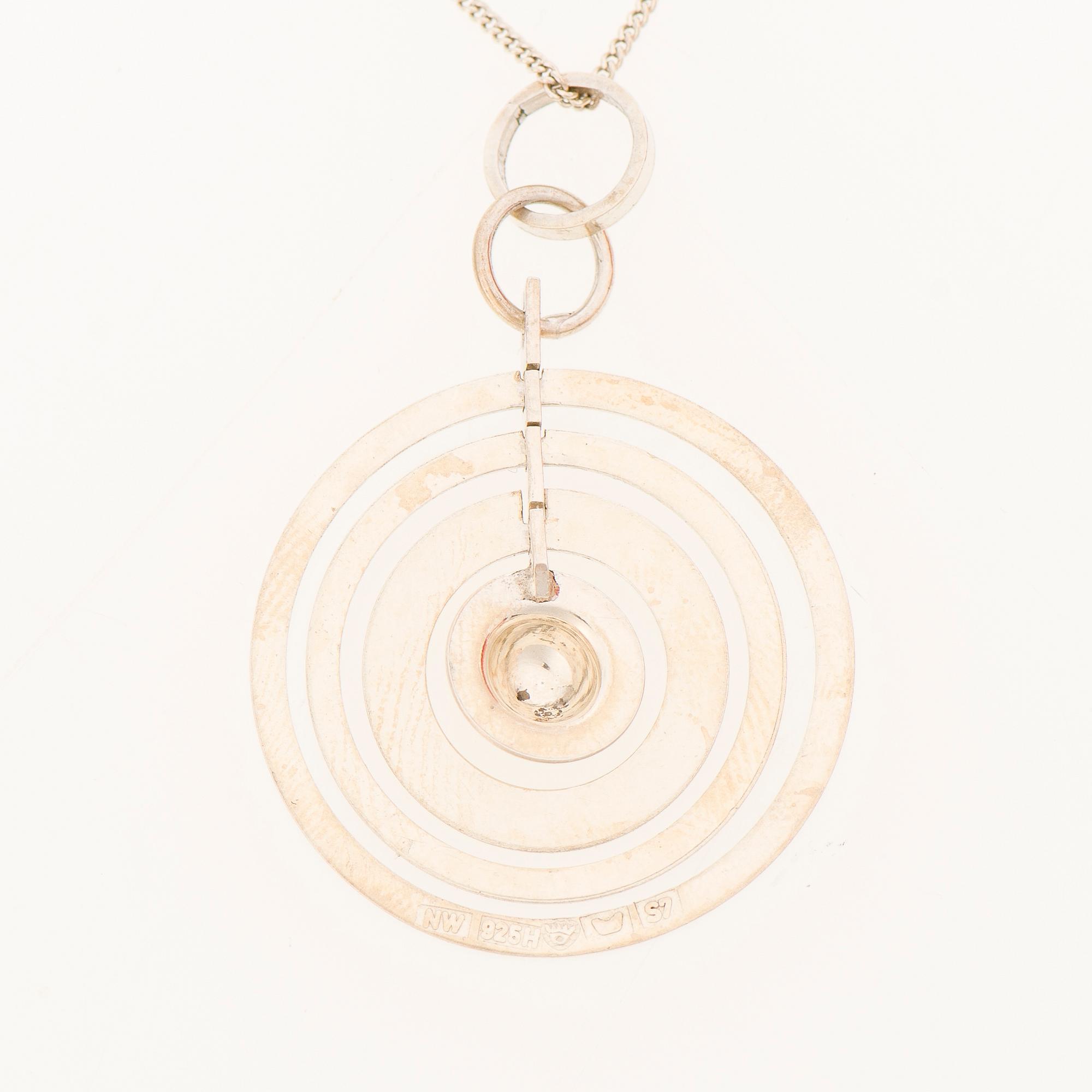 TAPIO WIRKKALA, HÄNGE, "Silvermåne", silver. Kultakeskus 1971.