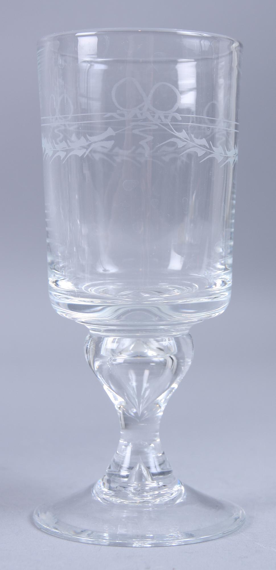 GLASSERVISDELAR, 8 st, Reijmyre.