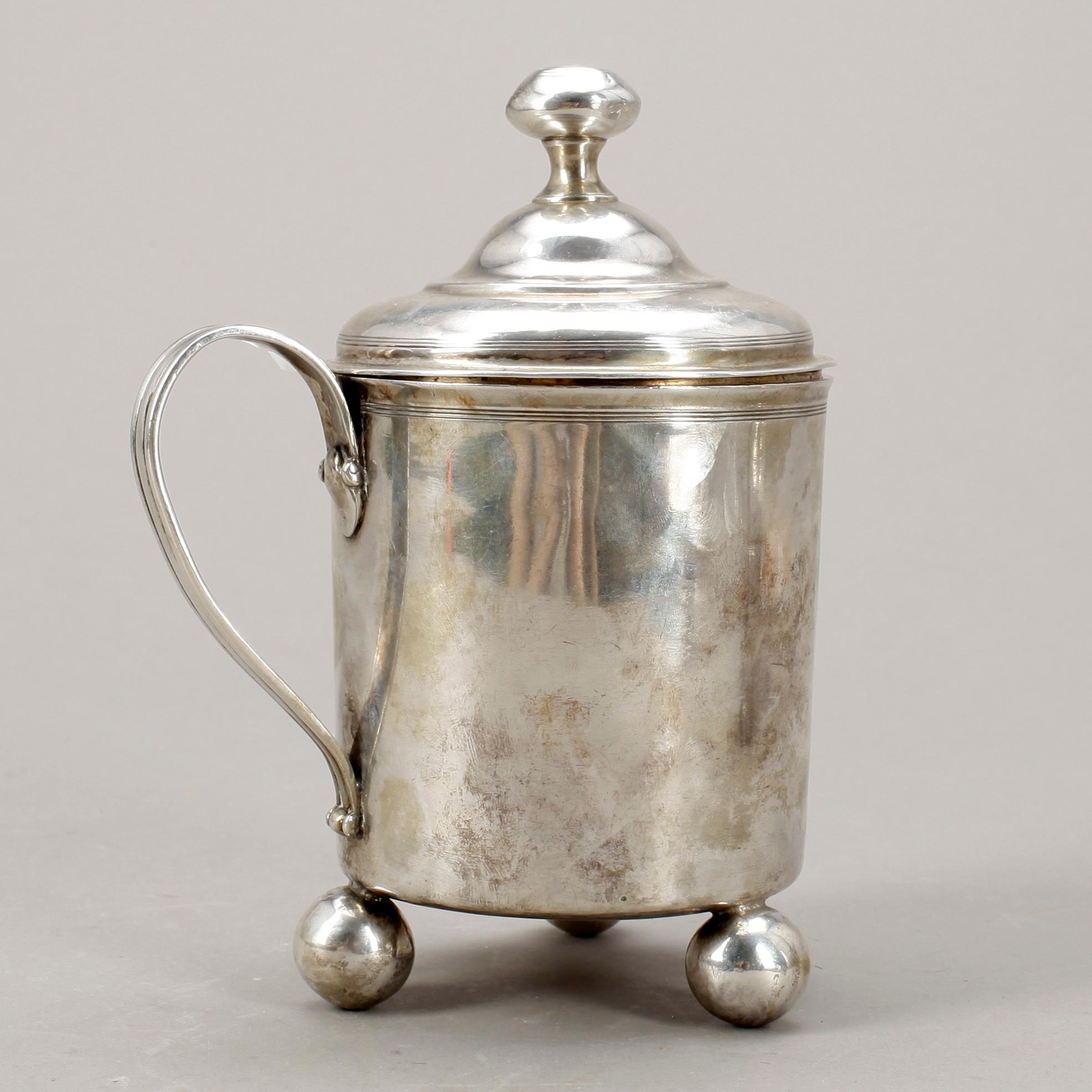 BÄGARE, silver, Frankrike, 1700/1800-tal. Vikt 470 gram.