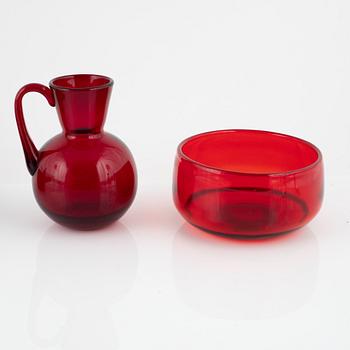 Ten decorative glass pieces, including Erik Höglund and Reijmyre, Sweden.