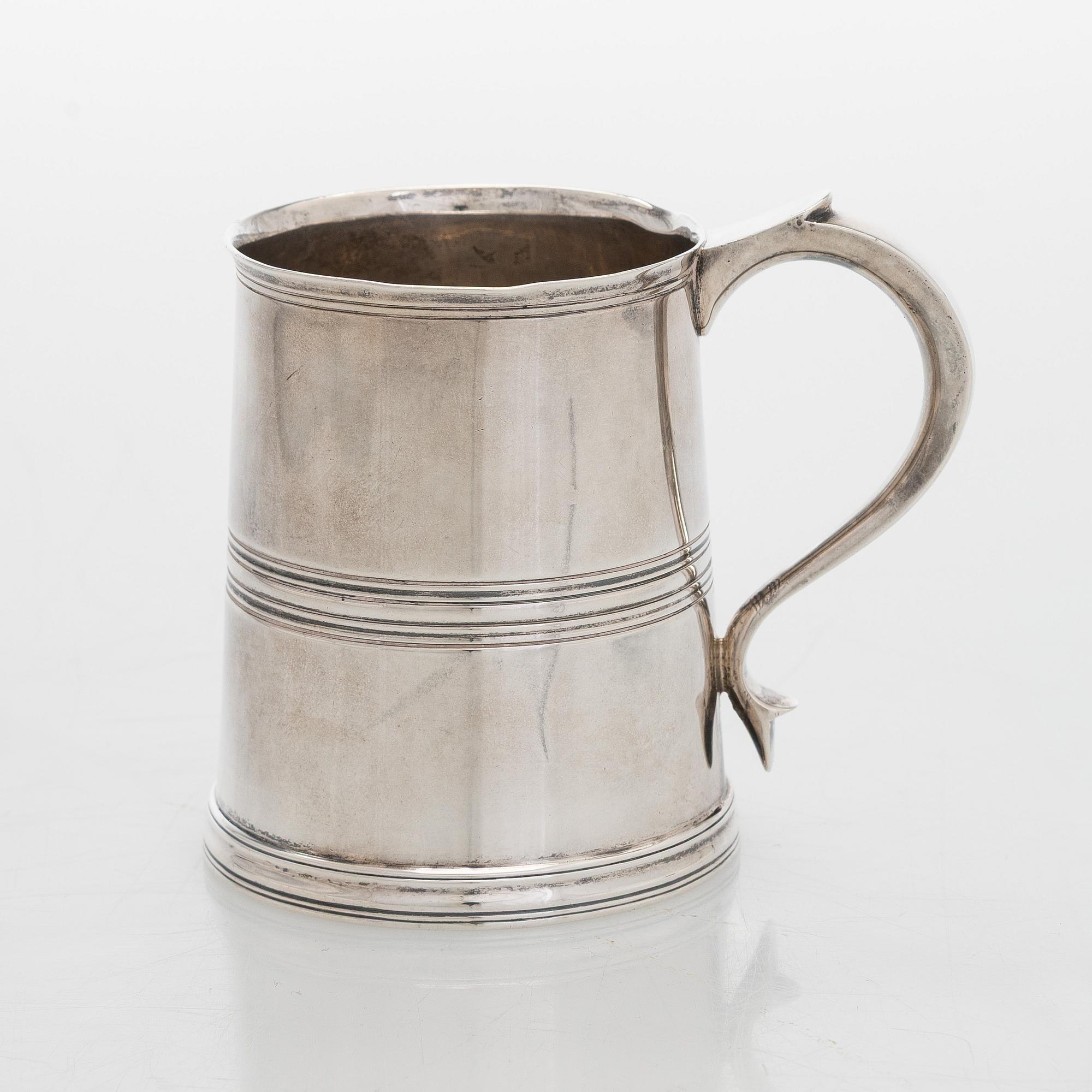 Mugg, sterlingsilver, Garrard & Co Ltd, Sheffield 1961.