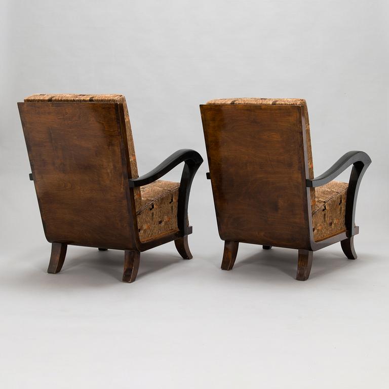 A 1930's armchairs.
