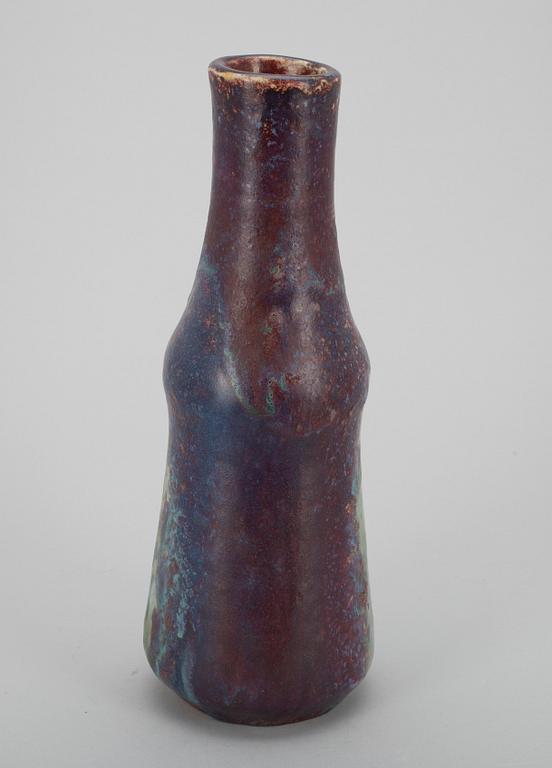 Toini Muona, A CERAMIC VASE.