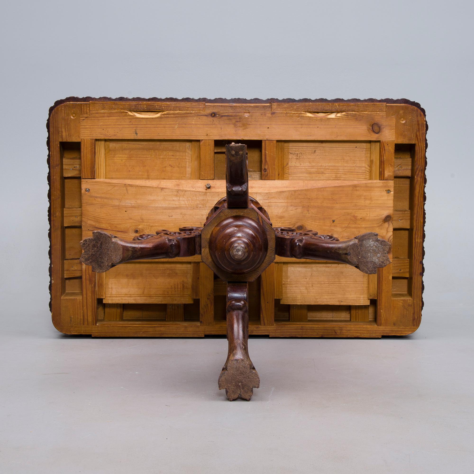 BORD, rokokostil, 1800-talets slut.