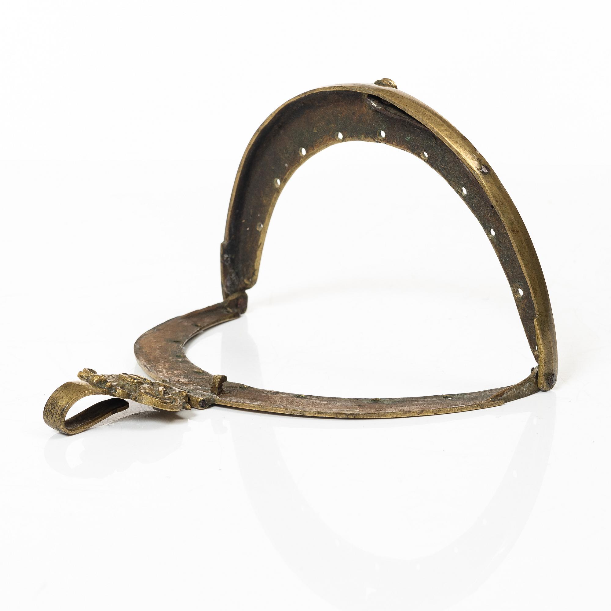Mässingsföremål, fem stycken, 1700 - 1800-tal.