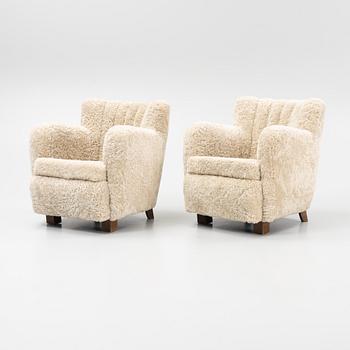 Kaj Gottlob, attributed to, a pair of easy chairs, A.J. Iversen, Denmark, 1930's/40's.