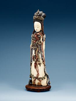 A large ivory figure of Guanyin, Qing dynasty.