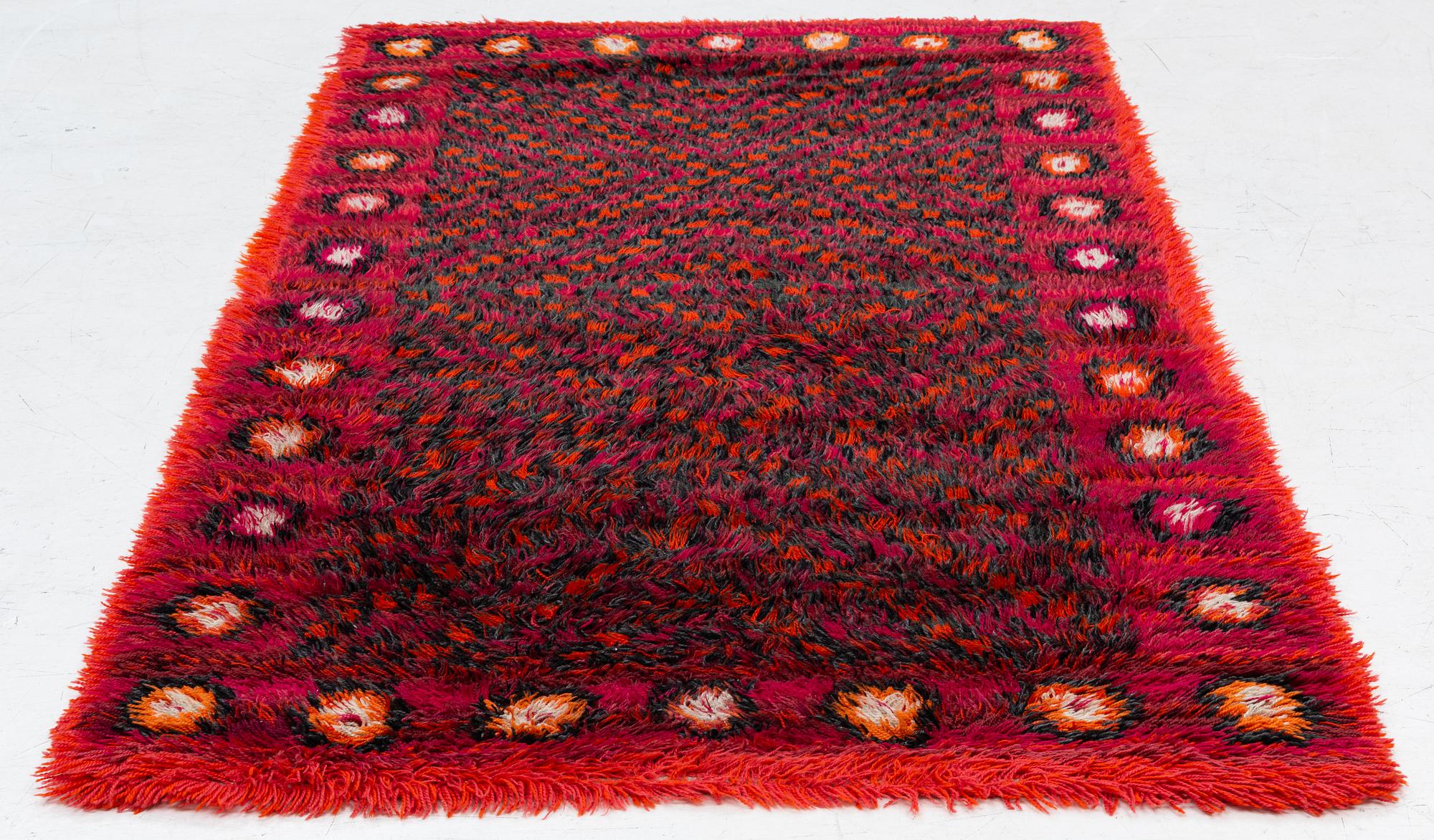 Elsa Gullberg, Attributed, rya. approx. 200 x 120 cm.