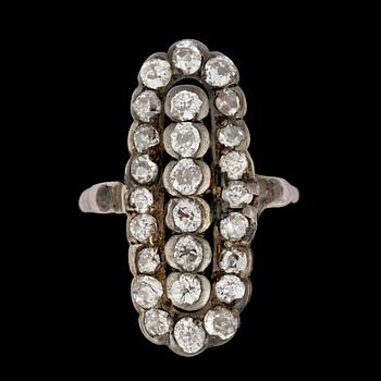 88. An antique cut diamond ring, tot. app. 1.50 ct.