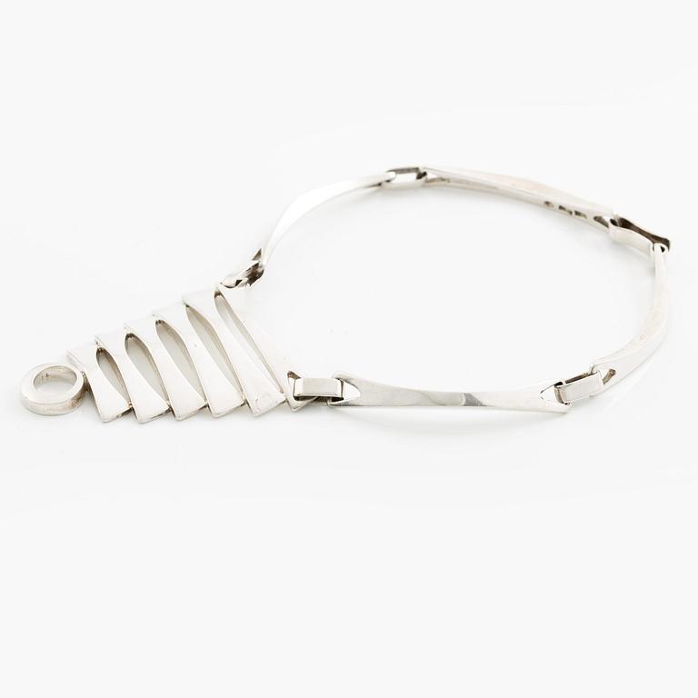 Sven-Erik Högberg, collier, sterlingsilver, Göteborg 1995 och 1997.