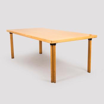 Alvar Aalto, a model E86 dining table / conference table for Artek, 1960s/70s.