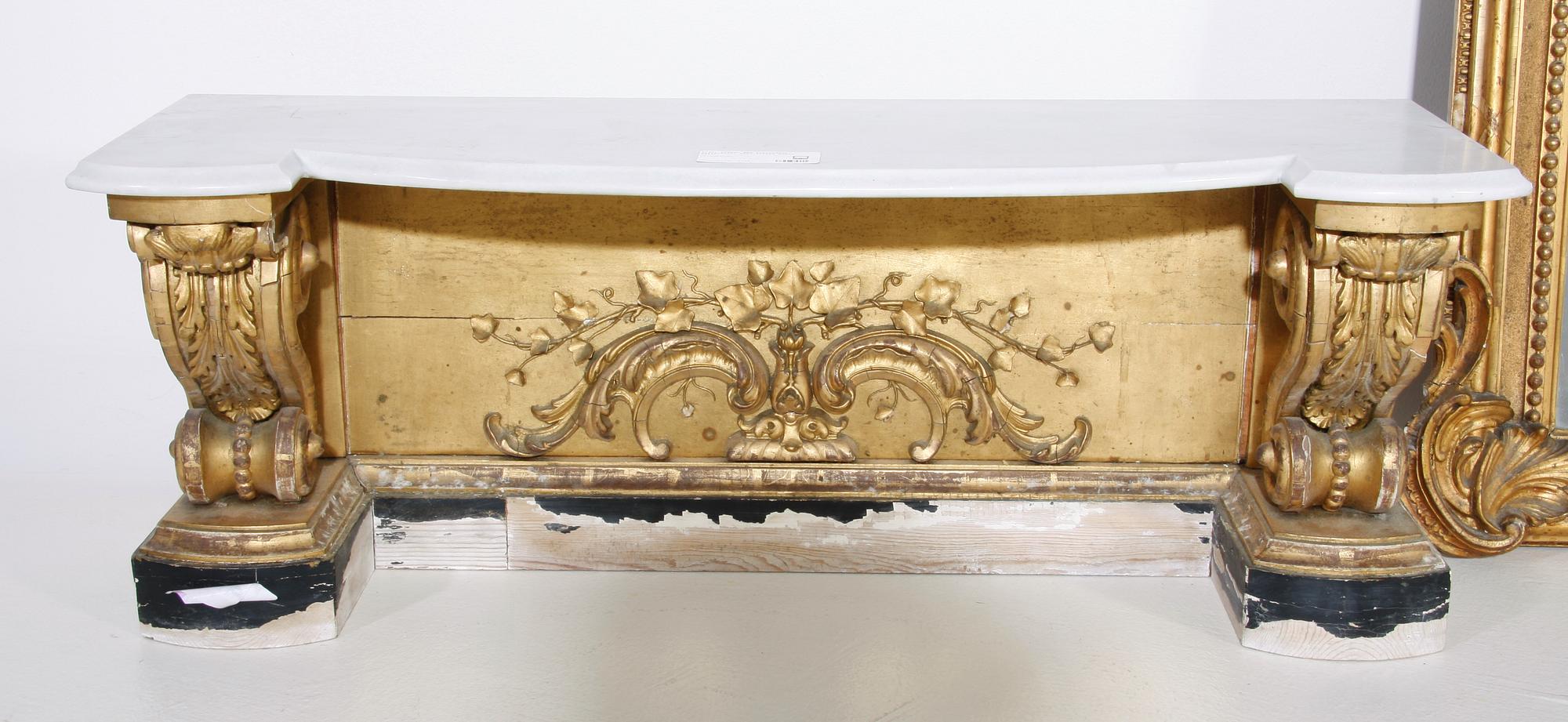 SPEGEL MED KONSOLBORD. Rokokostil, 1800-talets andra hälft.